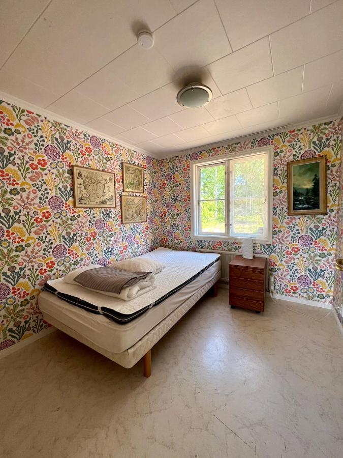 Idylliskt Hus Med Sjoeutsikt. Villa Östhammar Dış mekan fotoğraf