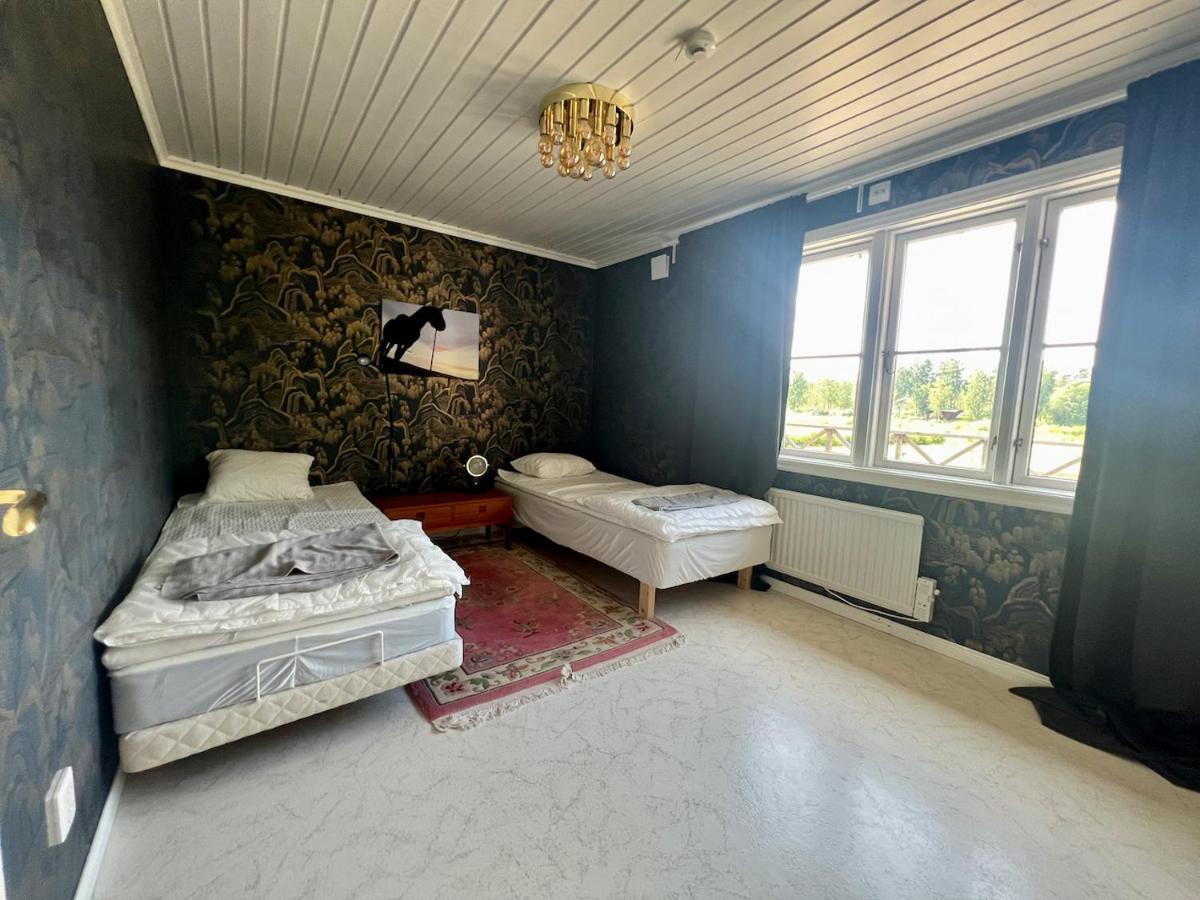 Idylliskt Hus Med Sjoeutsikt. Villa Östhammar Dış mekan fotoğraf