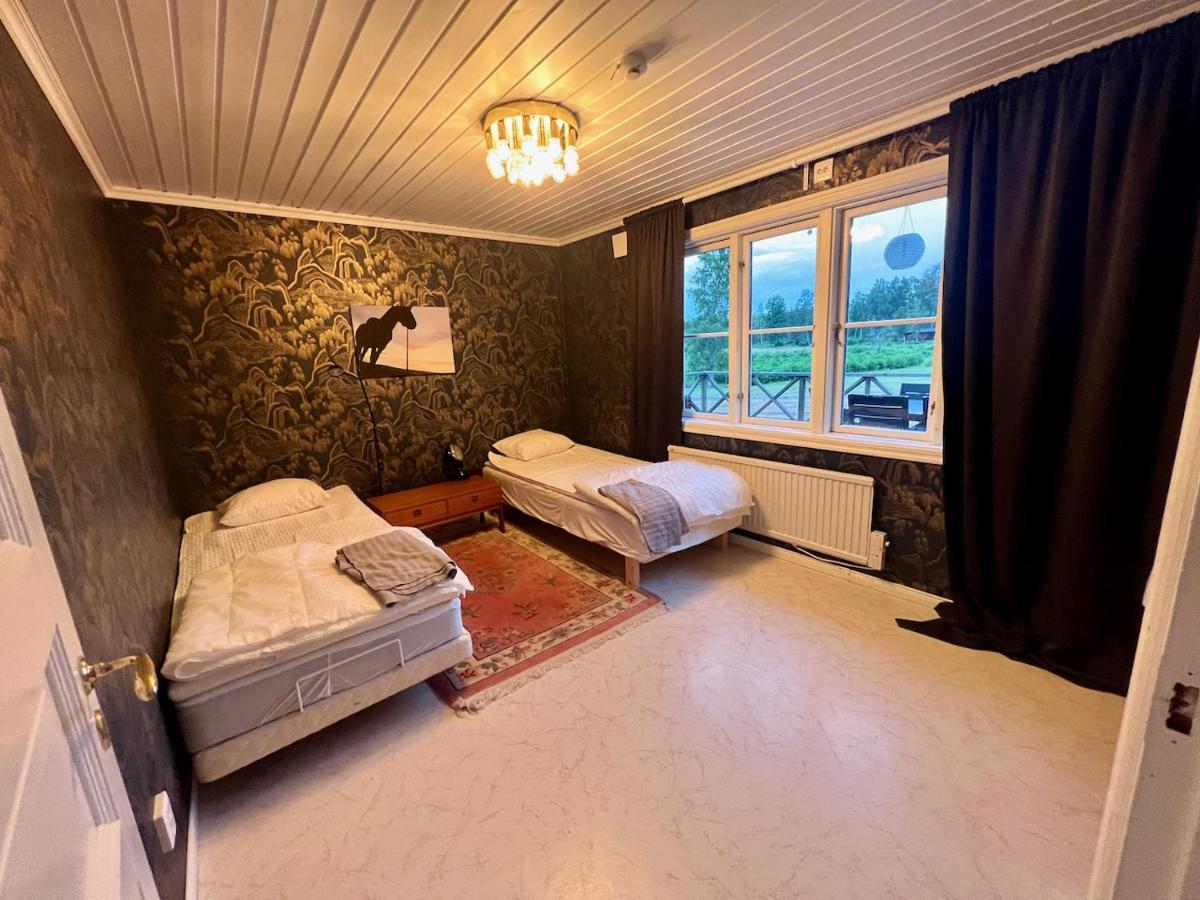 Idylliskt Hus Med Sjoeutsikt. Villa Östhammar Dış mekan fotoğraf
