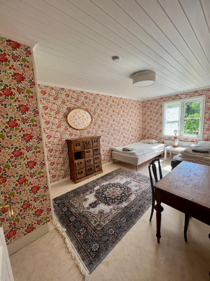 Idylliskt Hus Med Sjoeutsikt. Villa Östhammar Dış mekan fotoğraf