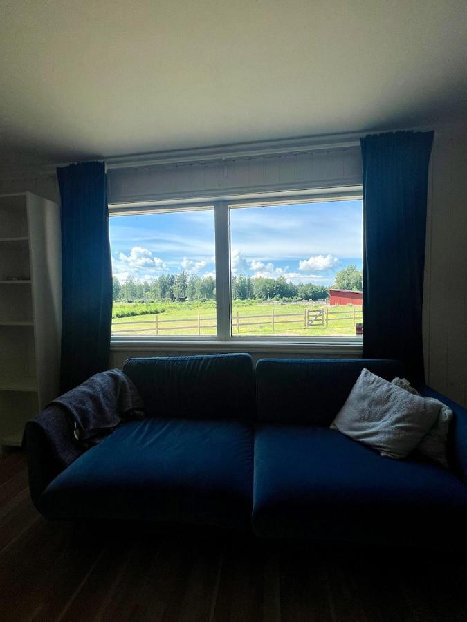 Idylliskt Hus Med Sjoeutsikt. Villa Östhammar Dış mekan fotoğraf