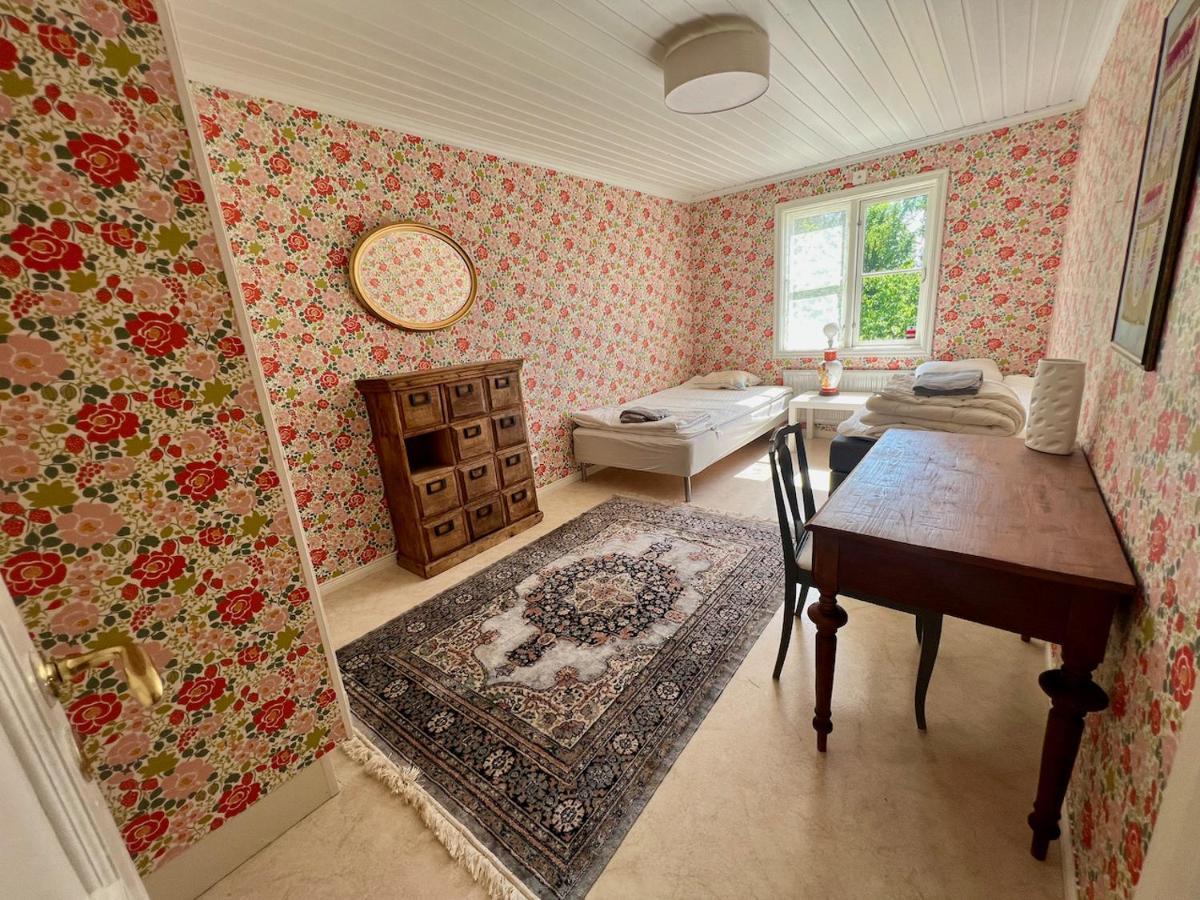 Idylliskt Hus Med Sjoeutsikt. Villa Östhammar Dış mekan fotoğraf